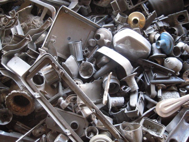 zinc-die-cast-scrap-02-1537179839_p_4310739_788803